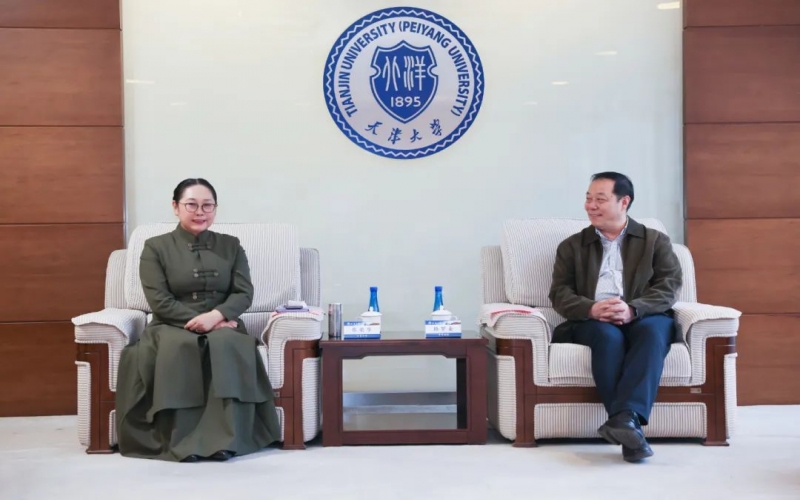 張榮華主席應(yīng)邀出席天津大學(xué)創(chuàng)業(yè)大講堂活動，張君婷總裁作主題演講
