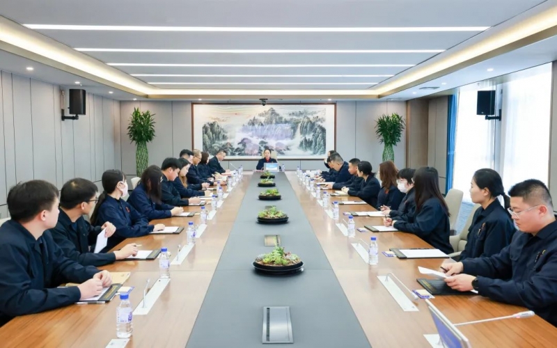 榮程新智研究院、榮程學(xué)院、榮程普濟(jì)公益基金會聯(lián)合召開2024年工作總結(jié)和2025年工作部署會議